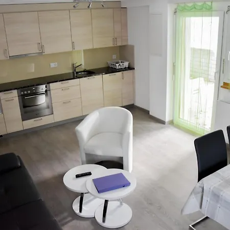 Amasaas Appartement-fewo- Dusche- Wc 4-bettwohnung Nr- 5 By Interhome Apartment Saas-Fee